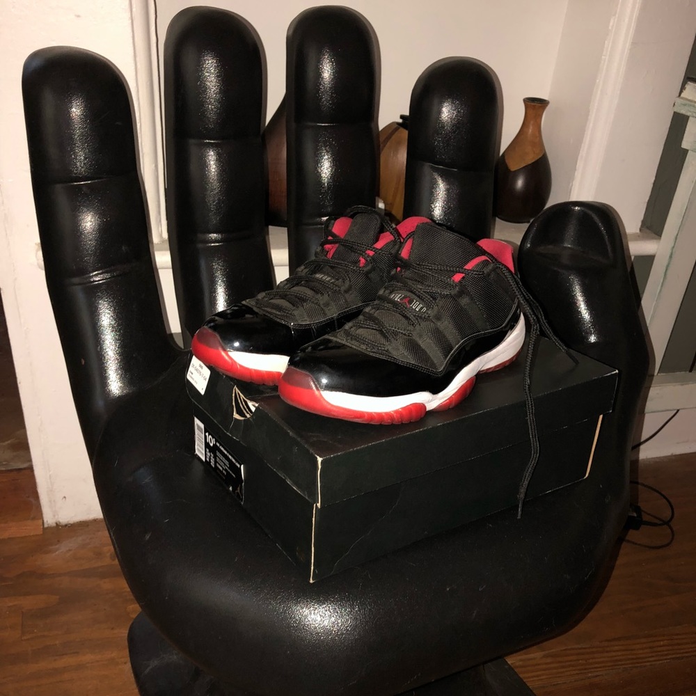 Jordan 11 Breds